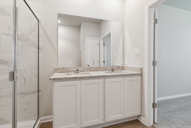 326-330 Colgin Dr, San Antonio, TX 78253