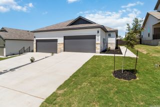 326-330 Colgin Dr, San Antonio, TX 78253