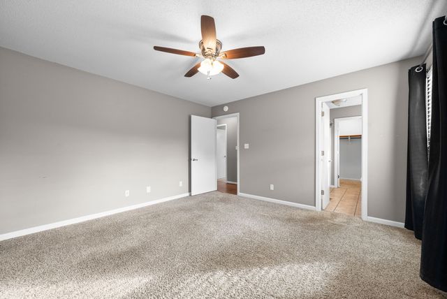 714 W Creek Dr, Clarksville, TN 37040