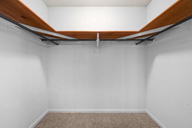 714 W Creek Dr, Clarksville, TN 37040