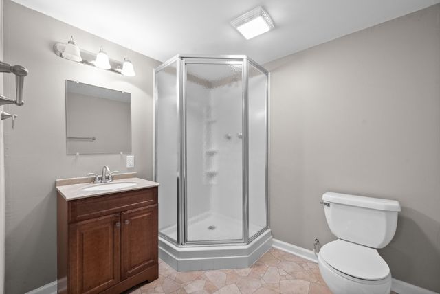 714 W Creek Dr, Clarksville, TN 37040