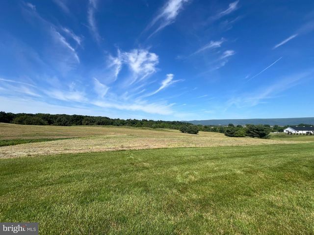 2368 MAJESTIC COURT, Chambersburg, PA 17202