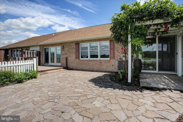 2368 MAJESTIC COURT, Chambersburg, PA 17202