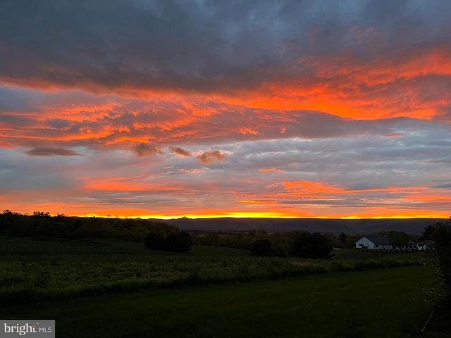 2368 MAJESTIC COURT, Chambersburg, PA 17202