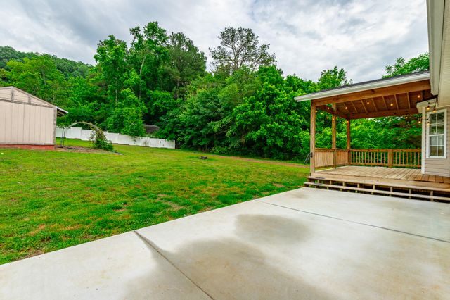 1092 Beaumont Road, Ringgold, GA 30736