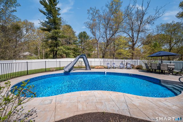 9 Sunset Ridge Drive, Guilford, CT 06437