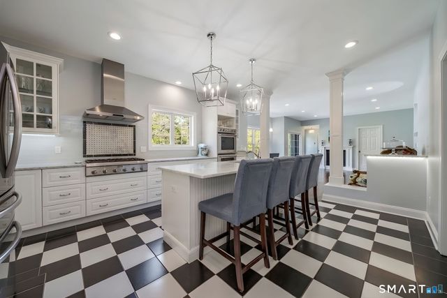 9 Sunset Ridge Drive, Guilford, CT 06437
