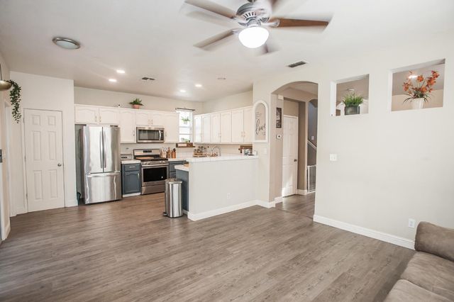 9355 Bennoel Way, Elk Grove, CA 95758