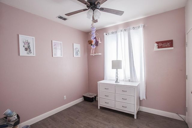 9355 Bennoel Way, Elk Grove, CA 95758