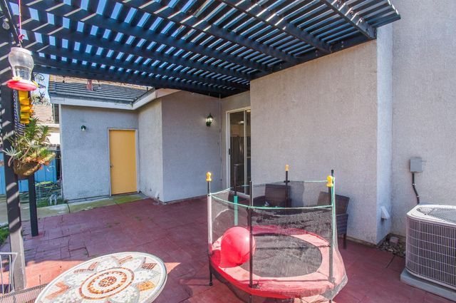 9355 Bennoel Way, Elk Grove, CA 95758