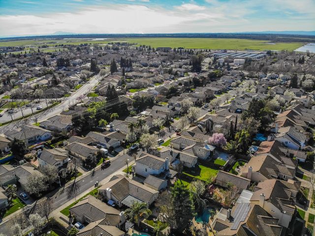 9355 Bennoel Way, Elk Grove, CA 95758