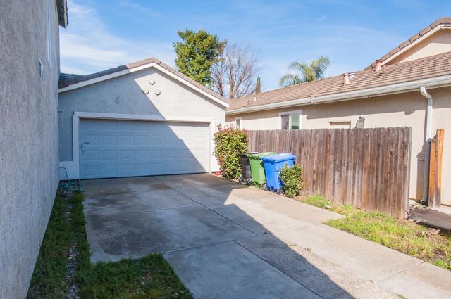 9355 Bennoel Way, Elk Grove, CA 95758