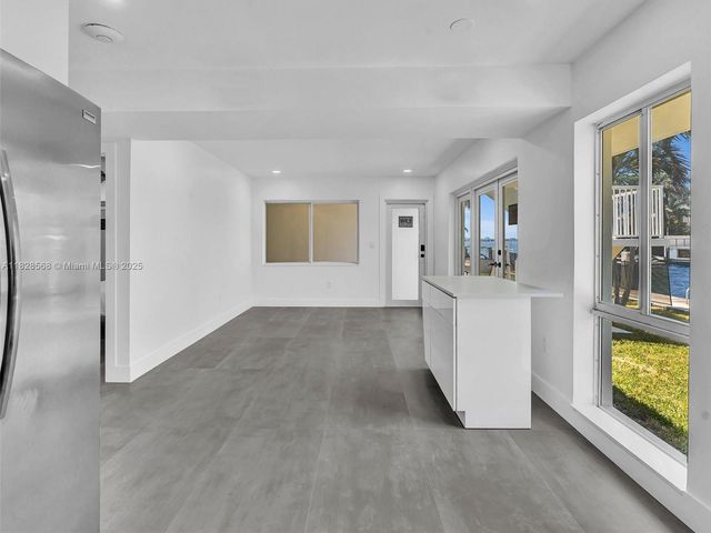 11900 N Bayshore Dr 1-8, North Miami, FL 33181