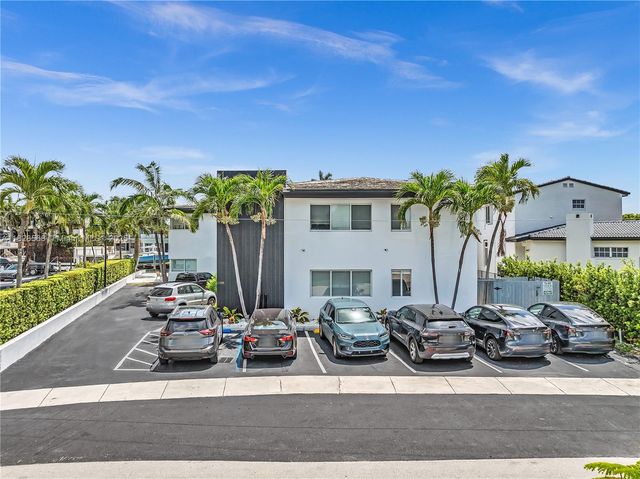 11900 N Bayshore Dr 1-8, North Miami, FL 33181