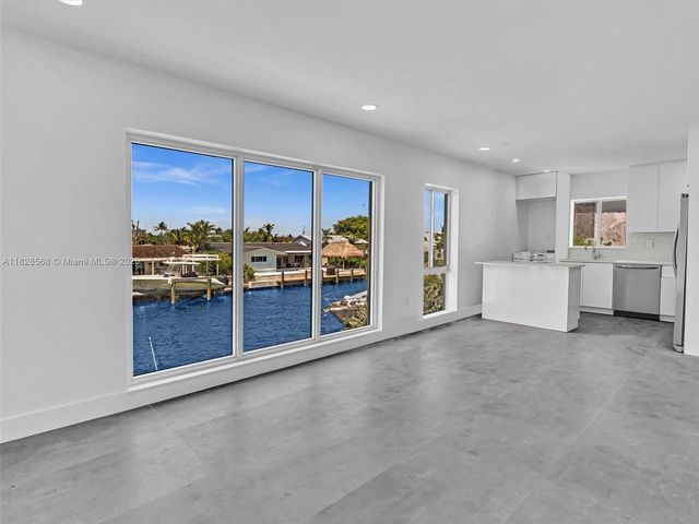 11900 N Bayshore Dr 1-8, North Miami, FL 33181