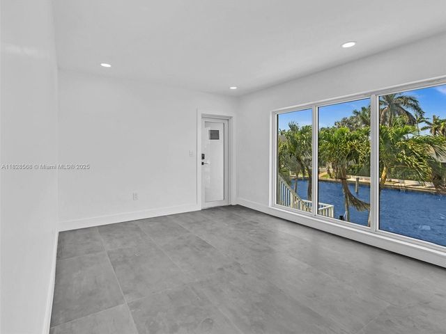 11900 N Bayshore Dr 1-8, North Miami, FL 33181