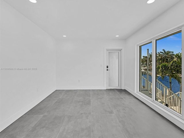 11900 N Bayshore Dr 1-8, North Miami, FL 33181