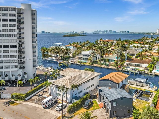 11900 N Bayshore Dr 1-8, North Miami, FL 33181