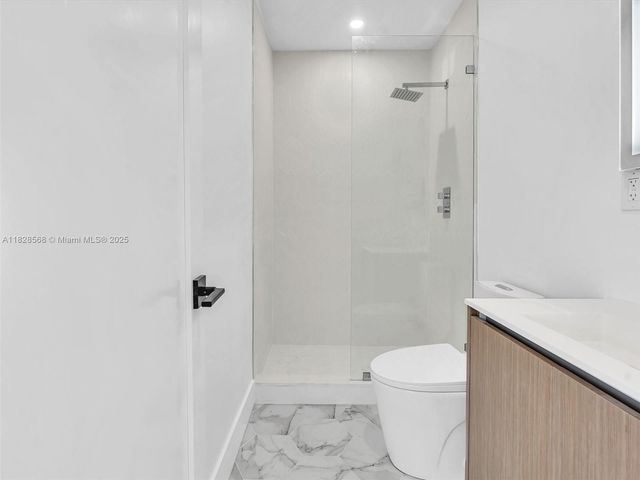 11900 N Bayshore Dr 1-8, North Miami, FL 33181