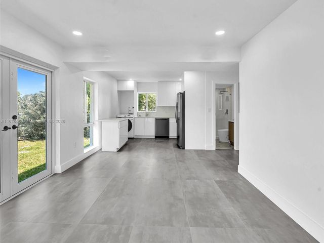 11900 N Bayshore Dr 1-8, North Miami, FL 33181