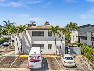 11900 N Bayshore Dr 1-8, North Miami, FL 33181