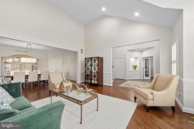 8504 SOUTHFIELDS CIR, Lutherville Timonium, MD 21093