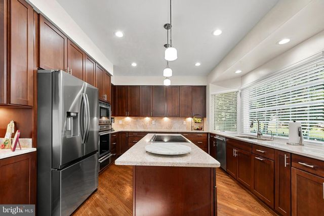 8504 SOUTHFIELDS CIR, Lutherville Timonium, MD 21093