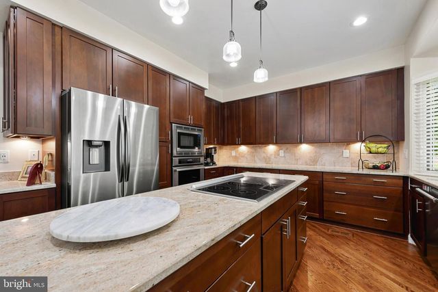 8504 SOUTHFIELDS CIR, Lutherville Timonium, MD 21093