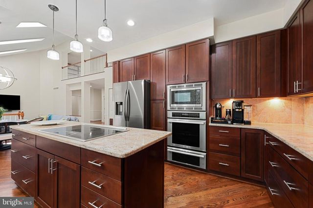 8504 SOUTHFIELDS CIR, Lutherville Timonium, MD 21093