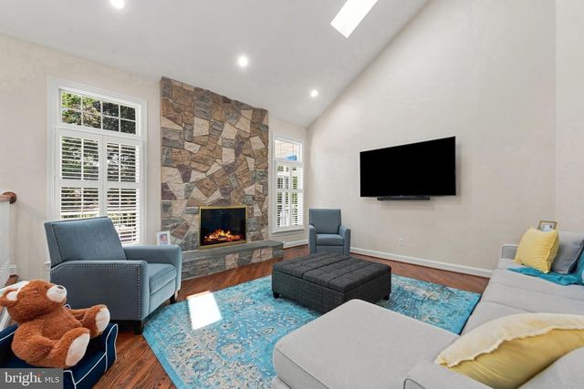 8504 SOUTHFIELDS CIR, Lutherville Timonium, MD 21093