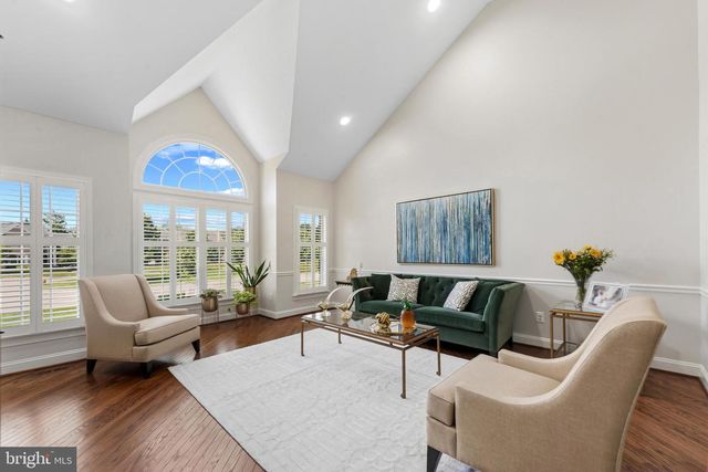 8504 SOUTHFIELDS CIR, Lutherville Timonium, MD 21093