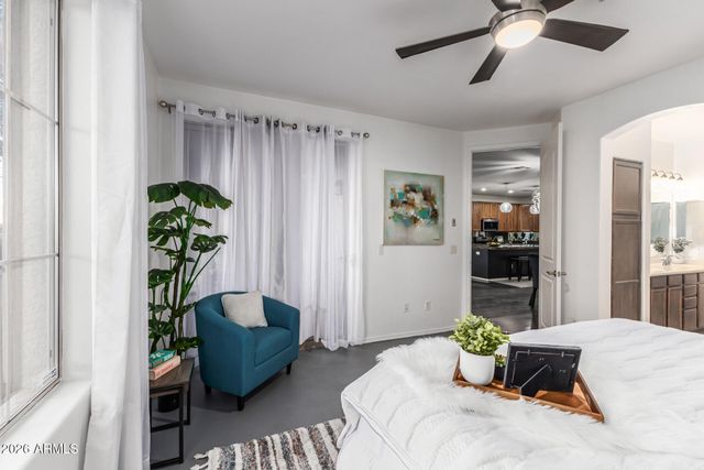 10655 N 9TH Street 113, Phoenix, AZ 85020