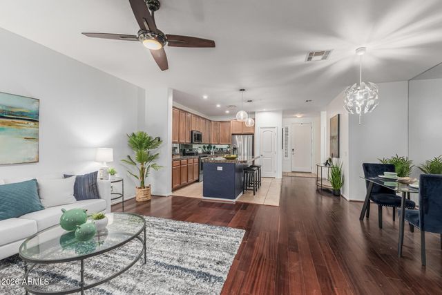 10655 N 9TH Street 113, Phoenix, AZ 85020