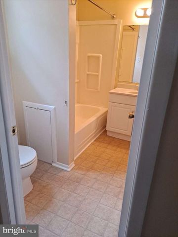 2-1 FLORENCE TOLLGATE, Florence, NJ 08518