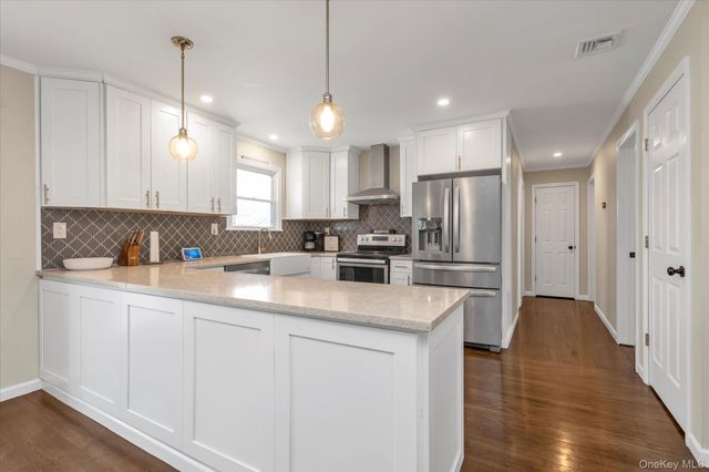 155 Atlantic Avenue, Massapequa Park, NY 11762