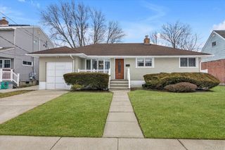 155 Atlantic Avenue, Massapequa Park, NY 11762