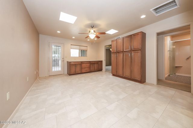433 N Calle Del Diablo, Green Valley, AZ 85614