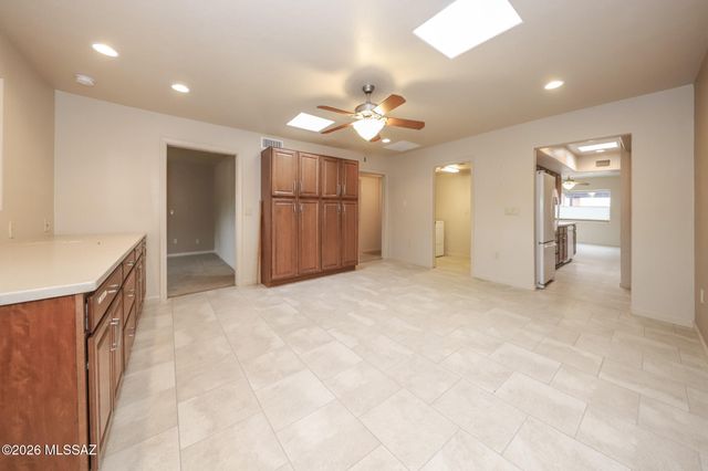 433 N Calle Del Diablo, Green Valley, AZ 85614