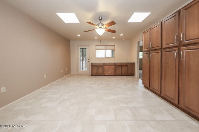 433 N Calle Del Diablo, Green Valley, AZ 85614