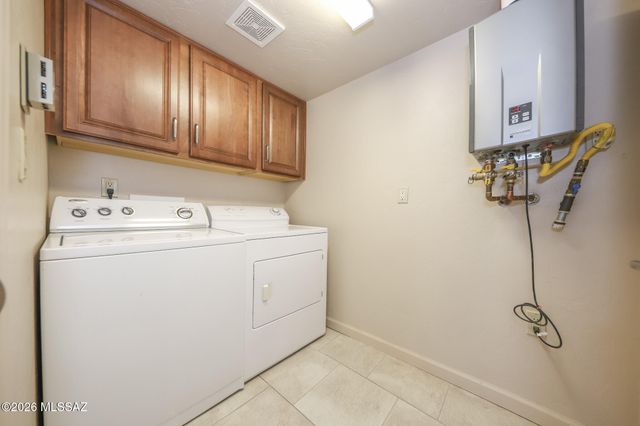 433 N Calle Del Diablo, Green Valley, AZ 85614