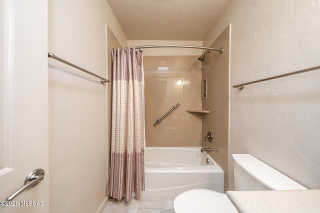 433 N Calle Del Diablo, Green Valley, AZ 85614