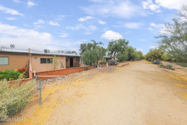 433 N Calle Del Diablo, Green Valley, AZ 85614