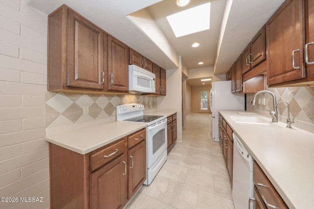 433 N Calle Del Diablo, Green Valley, AZ 85614