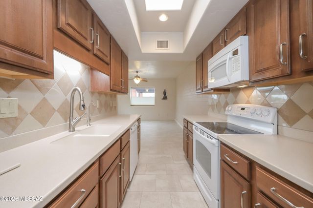 433 N Calle Del Diablo, Green Valley, AZ 85614