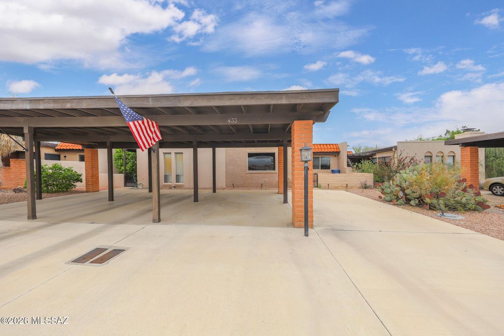 433 N Calle Del Diablo, Green Valley, AZ 85614