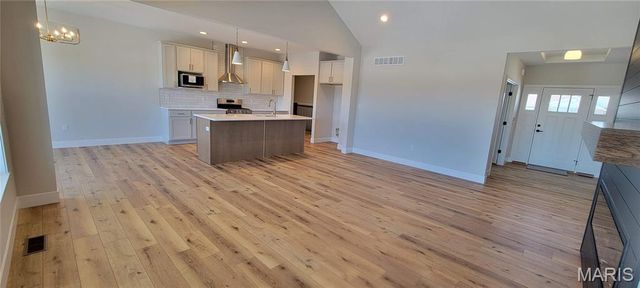 1438 Montauk Road, Troy, IL 62294