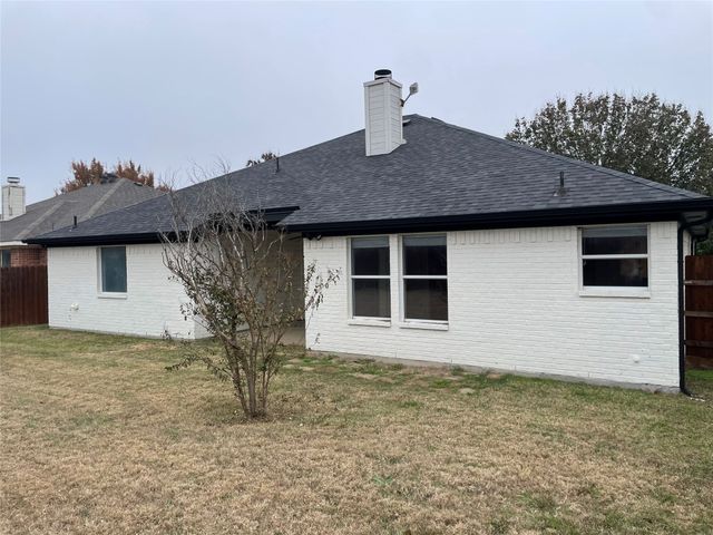 1014 Thistle Meade Circle, Burleson, TX 76028