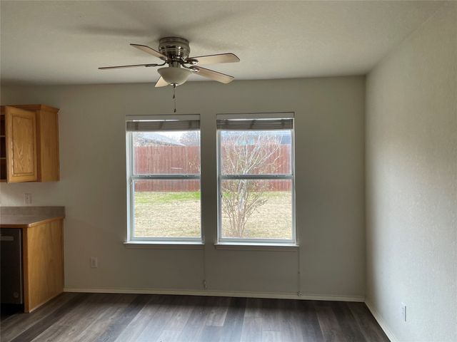 1014 Thistle Meade Circle, Burleson, TX 76028