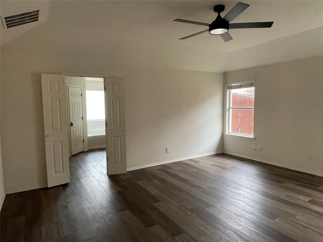 1014 Thistle Meade Circle, Burleson, TX 76028