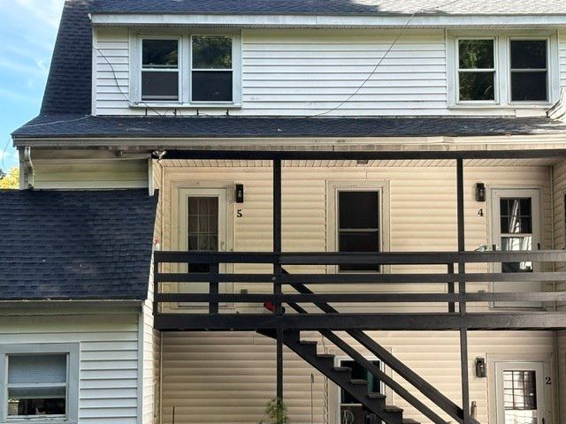131 N Main St 5, Andover, MA 01810